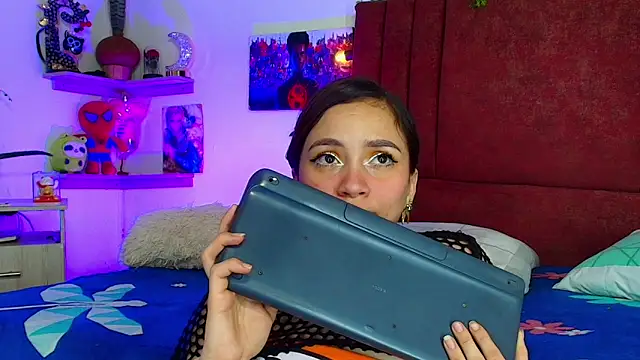 alisson_zafiro_ webcam