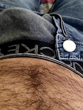 themostnaughtiestguyy webcam