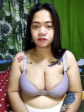 PreggyHotBigBoobs webcam