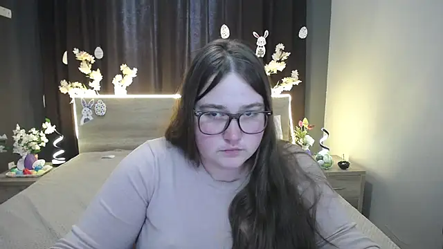 xx_daniella_xx (F young) - make me take off my bra