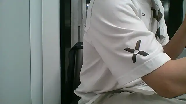 nole_china7 (Ask my age) - talk / fun / cum