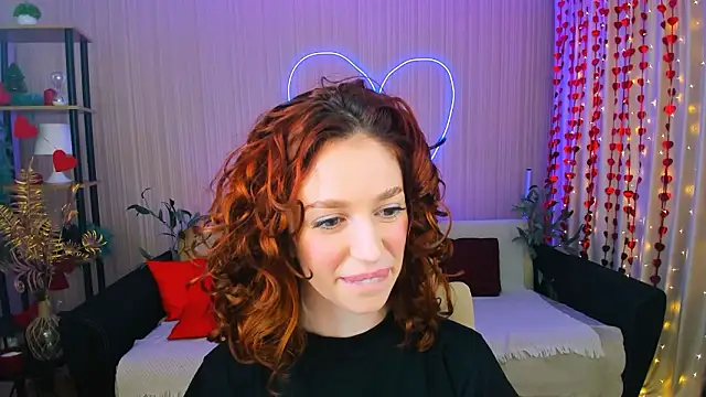 christinaconteeree - ChristinaConteeree's free webcam - UK Sex Cams