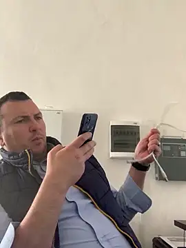 mike8523 - Mike8523's free webcam - UK Sex Cams