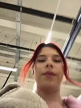 ririroseey (F young) - Tease nipples in public 😈🔥