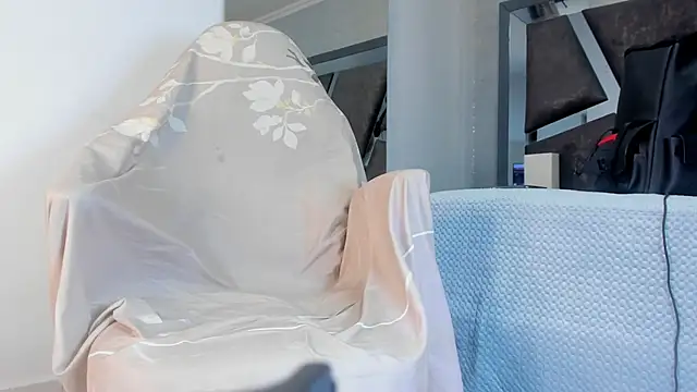 ElektraBomdans live sex cam