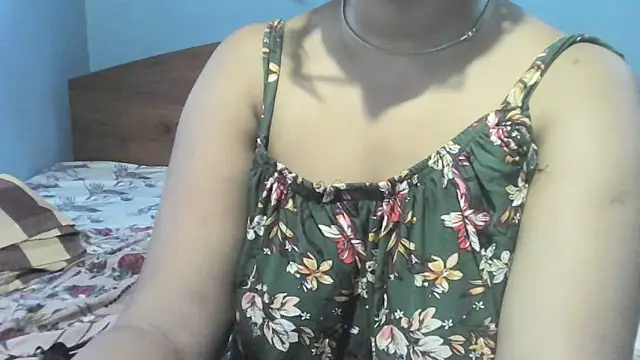 lovetrainx - LoveTrainX's free webcam - UK Sex Cams