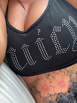 destinylovex - Destinylovex's free webcam - UK Sex Cams