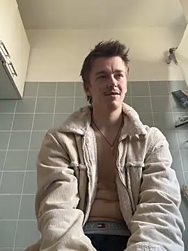 Toyjungee's live cam