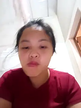 pretty-haert - Pretty-haert's free webcam