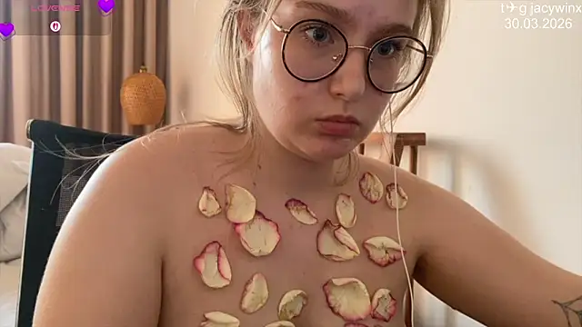 jacywinslat - JacyWinslat's free webcam