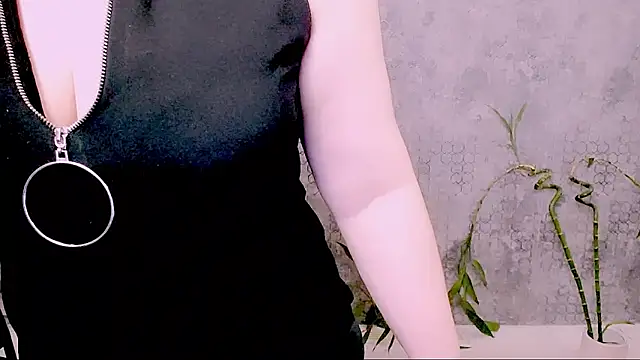 djullia - Djullia's free webcam