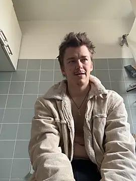 Toyjungee's live cam