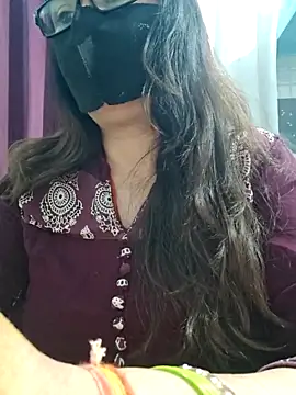 Webcam Model (Aishwaryaa_69)  is live.Free join now!