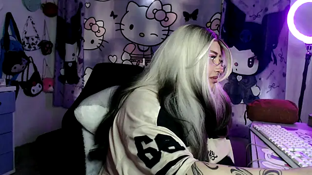 online webcam Lussyevans24