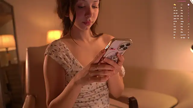 AudreyBarren's live cam