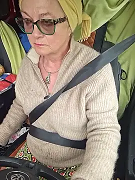 hot-muci (Ask my age) - Nacken kompletly