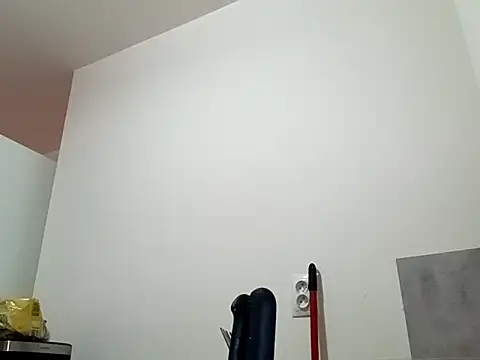 Jahudka47 live sex cam