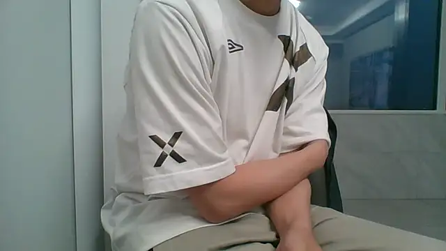 nole_china7 (Ask my age) - talk / fun / cum