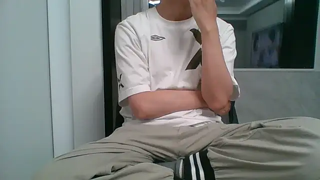 nole_china7 (Ask my age) - talk / fun / cum