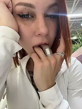 RosieSecret's live cam