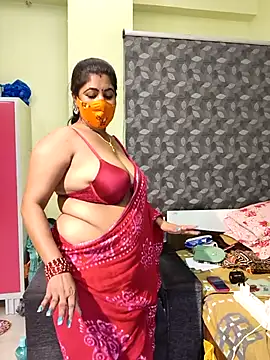 Webcam Model (Poly_bhabi) is live