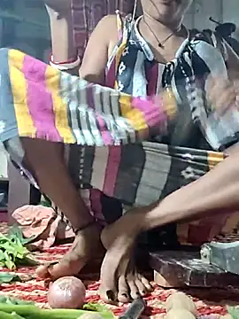 Webcam Model (Sweet-runi)  is live.Free join now!