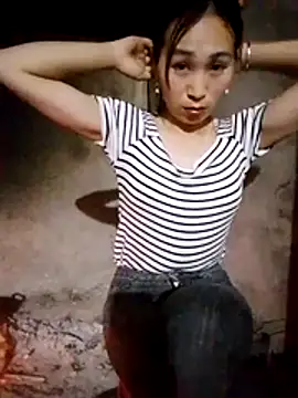 thobaby112 - Thobaby112's free webcam - UK Sex Cams