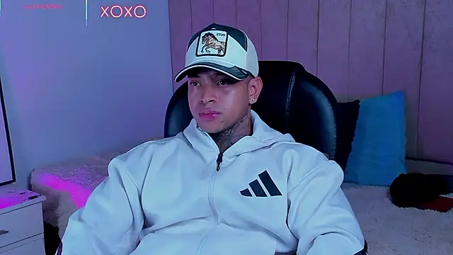 stiven_collins - Stiven_collins's free webcam - UK Sex Cams