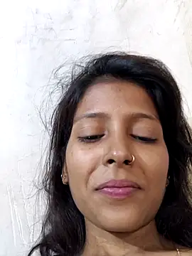 Webcam Model (Nilu_XXX)  is live.Free join now!