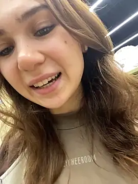 quitielia (F teen) - Body tour in panties