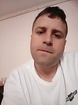 lucianm6 (Ask my age) - Cum 🤤