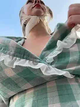 ronniekiss (F young) - completely naked