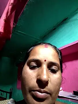 reena_lodha - Reena_lodha's free webcam - UK Sex Cams