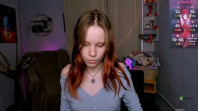 cassandra_nik (F teen) - show bra