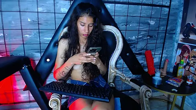 siena_bouer (F young) - Fcuk pussy hard