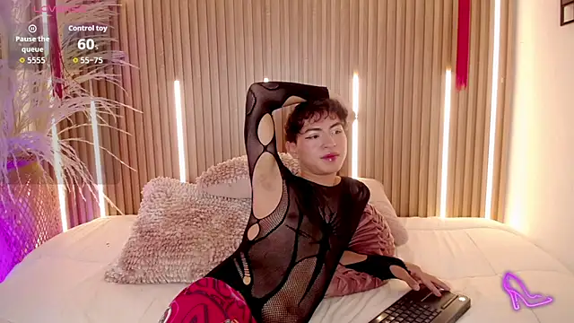 cristopher_wild (M twink) - pay for a medical procedure