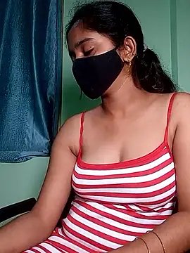 Webcam Model (shrutee12) is live