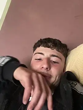 denysio69 (M twink) - Naked and cum ->grup