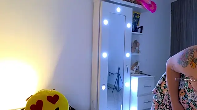 Live sex cam of Piafisher_2