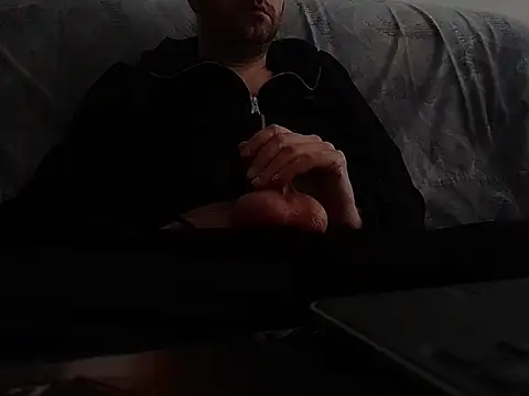 naturals2023 - NATURALS2023's free webcam - UK Sex Cams