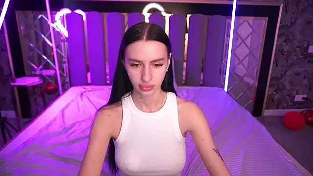 snow_whiteeex - Snow_WhiteeeX's free webcam - UK Sex Cams