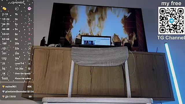 cherry_pie_888 - Cherry_pie_888's free webcam - UK Sex Cams