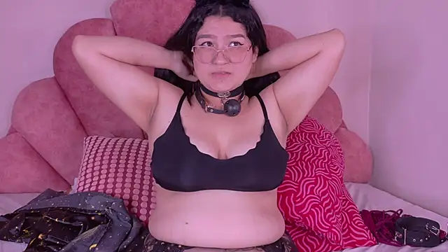 amatistasky__ - AmatistaSky__'s free webcam - UK Sex Cams