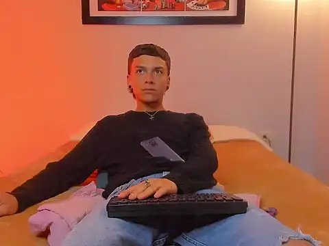 noahh_saky - Noahh_Saky's free webcam - UK Sex Cams