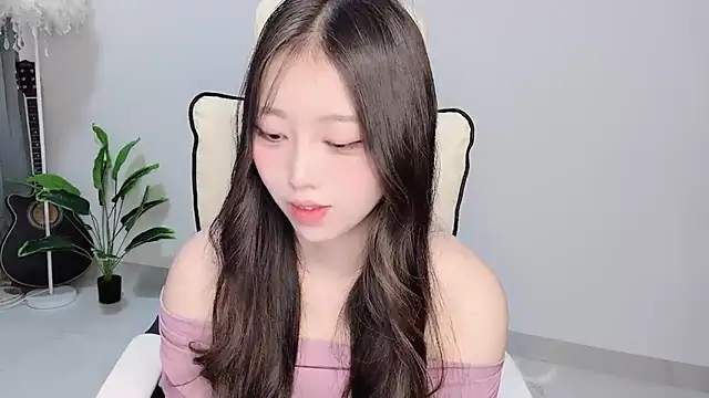 yukiy8877 - Yukiy8877's free webcam - UK Sex Cams