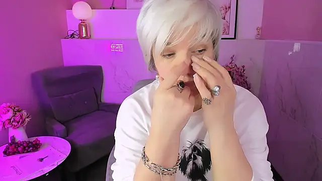 carmensoft - CarmenSoft's free webcam - UK Sex Cams