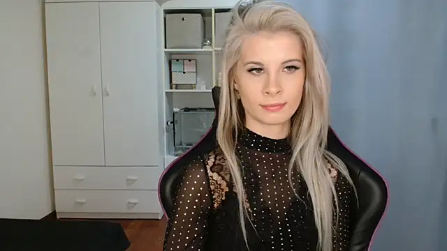 kristineglow - KristineGlow's free webcam - UK Sex Cams