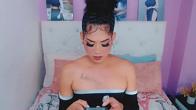 amanda_bigx - Amanda_bigx's free webcam - UK Sex Cams