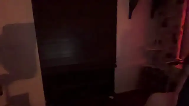 xopeachybaby (F young) - show tits