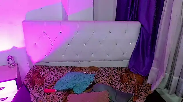 x_isabella_x live sex cam